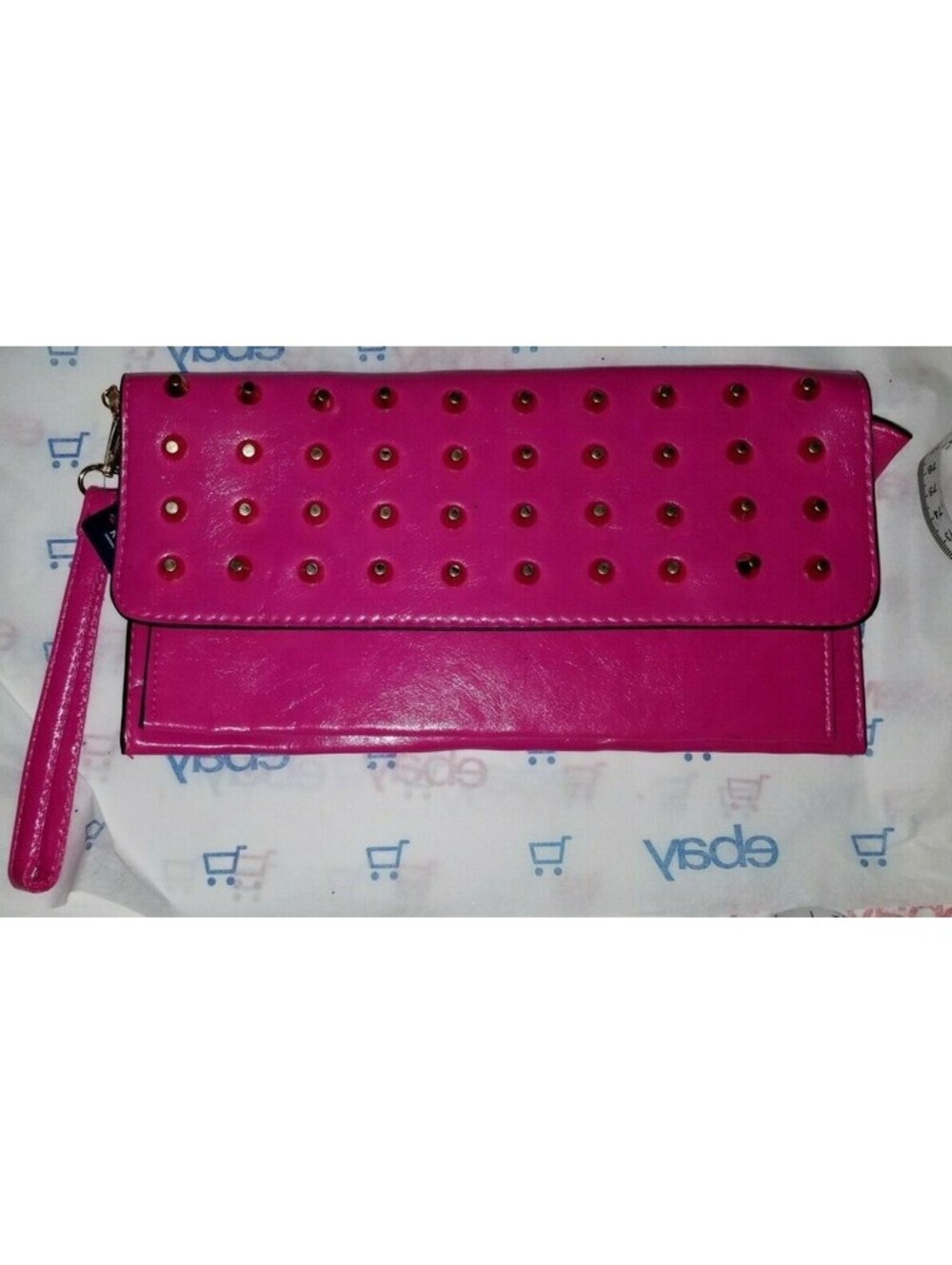 KENDALL & JAMES PINK FAUX LEATHER GOLD STUDDED CLUTCH PURSE WRISTLET GOLD CHAIN